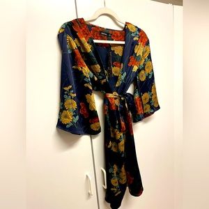 Boohoo M/L wrap dress